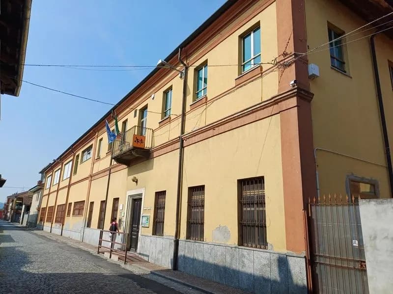 VEROLENGO - Servono 380 mila euro per il restyling della scuola dell'infanzia e primaria - FOTO