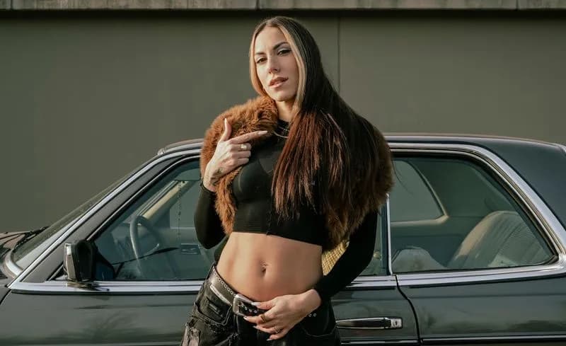 MUSICA - BEBA e il diritto di esagerare