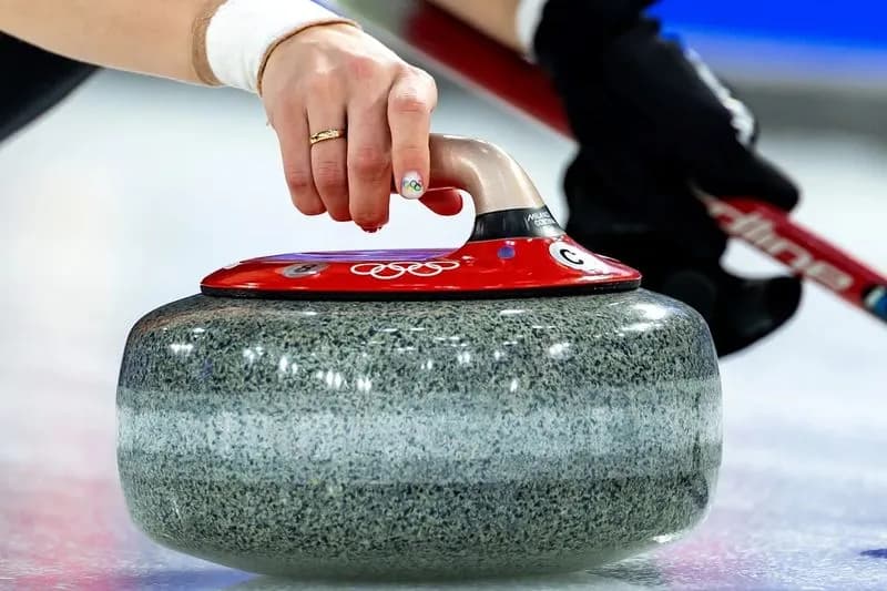 SPORT - Tutti pazzi per il curling