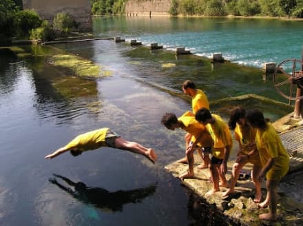 VALCHIUSELLA - Un tuffo con Legambiente e il «Big Jump»