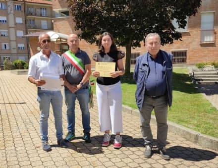 PONT CANAVESE - Premi per lo studio a Matteo Bazzarone e Ginevra Grisolano