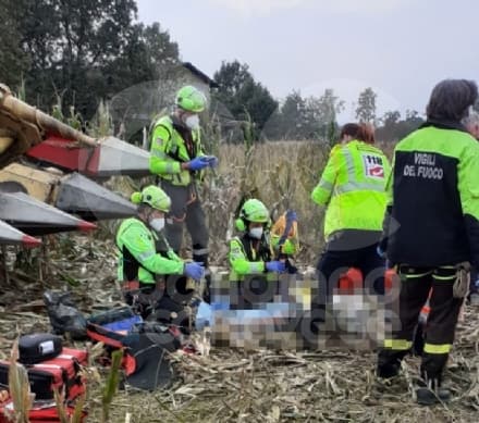 LOMBARDORE - Incidente sul lavoro, agricoltore con la gamba incastrata sotto una mietitrebbia - FOTO e VIDEO