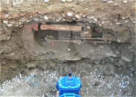 CASELLE - Spuntano ossa umane durante lo scavo: stop al cantiere - FOTO