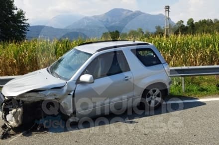 IVREA - Ennesimo incidente sulla Pedemontana alle porte della città: due automobilisti in ospedale - FOTO