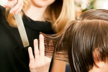 CANAVESE - Parrucchieri abusivi: «Pronti a chiedere l'intervento delle forze dell'ordine»