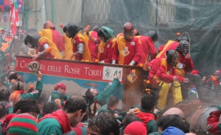 IVREA - Il carnevale chiude con 289 contusi, 80 mila spettatori e 1470 persone controllate dalla polizia