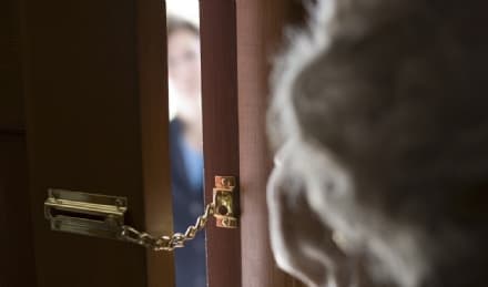 LEINI - Falsi tecnici della Smat truffano gli anziani: è allarme