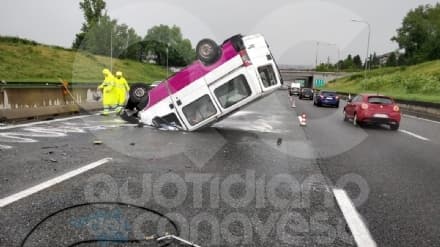 TANGENZIALE NORD - Brutto incidente allo svincolo di Venaria: ferito un 36enne di Leini - FOTO