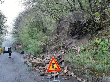 RIBORDONE - Maltempo, frana sulla strada in località Verlucca: intervento dei vigili del fuoco