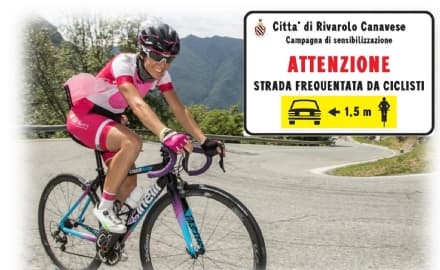 RIVAROLO - «Io rispetto il ciclista»: taglio del nastro per i cartelli stradali che sensibilizzano gli automobilisti alla sicurezza di chi va in bici
