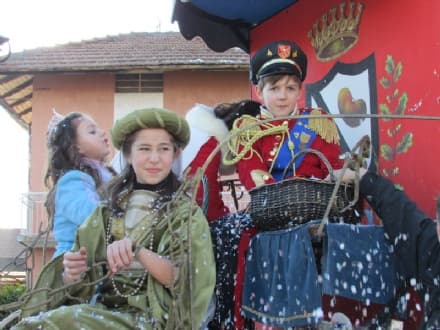 SALASSA - Grande successo per il carnevale 2015 - FOTO