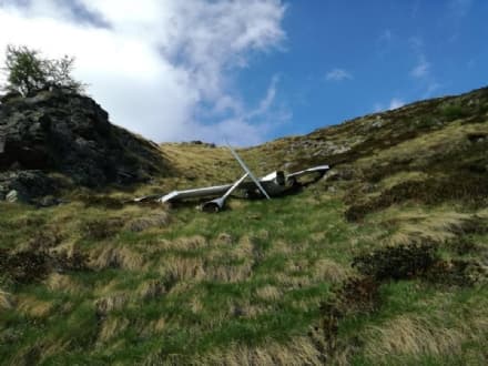 TRAGEDIA IN VOLO - Precipita con l'aliante in alta Valsesia: muore un uomo di Bairo - FOTO