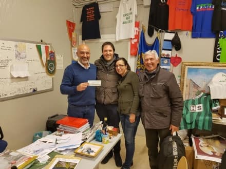AGLIE' - Il sindaco consegna i soldi raccolti per Amatrice