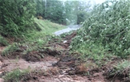 PRASCORSANO - Frane, chiusa la provinciale per il Santuario di Belmonte