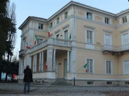 RIVAROLO - Casting per il cinema a Villa Vallero: si cercano due giovani attori