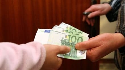 PERTUSIO - Finti vigili urbani in azione: truffato ex docente e amministratore di Valperga