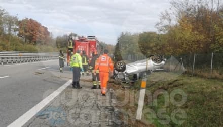 MONTALENGHE - Un altro schianto sull'autostrada Torino-Aosta: una donna di Loranzè ferita nell'auto ribaltata