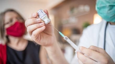 CANAVESE - Calano ancora i contagi da Covid-19, sono 18mila gli over50 non vaccinati