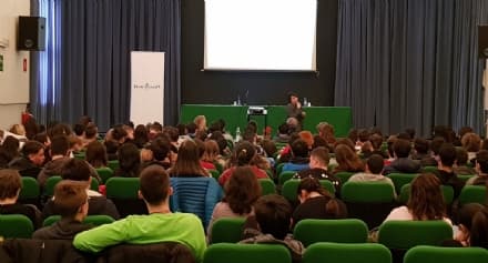 RIVAROLO - Banca d'Alba ha incontrato i ragazzi delle scuole sul cyberbullismo - FOTO