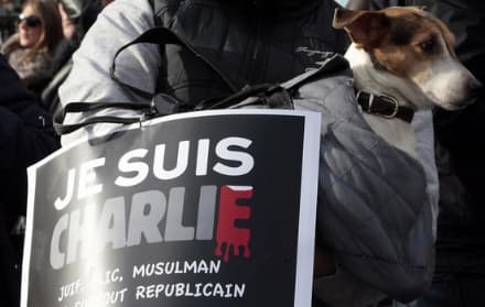 FIACCOLATA A RIVAROLO CANAVESE PER CHARLIE HEBDO