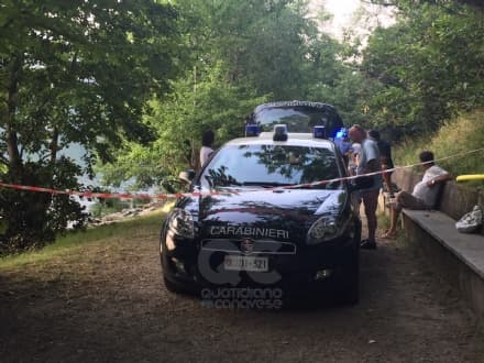 IVREA - MUORE MENTRE FA IL BAGNO NEL LAGO SIRIO