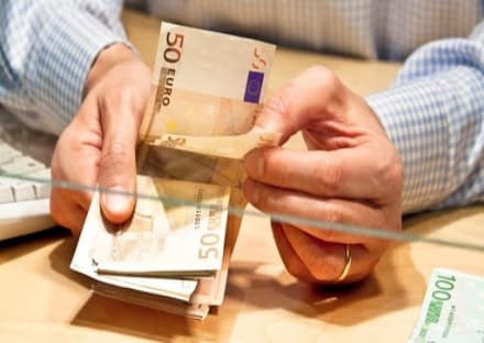 CORONAVIRUS - I sindacati: «Banche aperte solo per servizi indispensabili»