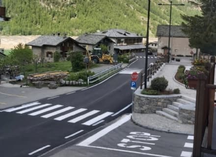CERESOLE REALE - Asfalto nuovo di zecca: strade in sicurezza e rete elettrica che corre sotto terra