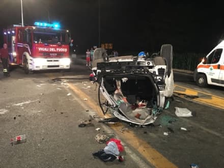 CIRIE' - Schianto sulla Sp1 della Mandria: due ragazzi feriti