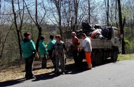BORGIALLO - Donne per la Valle Sacra in azione contro i «maiali»
