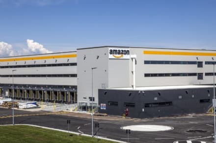 TORRAZZA - Vanno a cena da Cracco e chiedono il rimborso spese: Amazon li licenzia