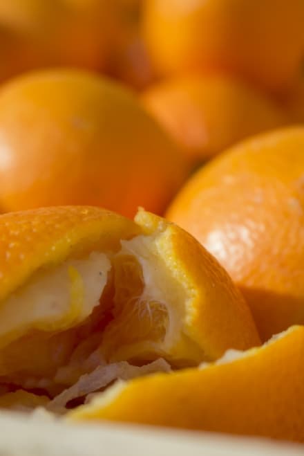 IVREA - Dalle arance dello Storico Carnevale, contro gli sprechi, nasce il «compost frigio»