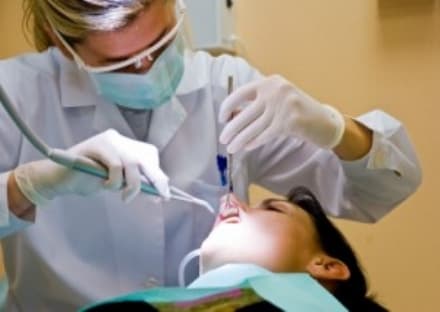 IVREA - Contro la crisi economica nasce il dentista low cost
