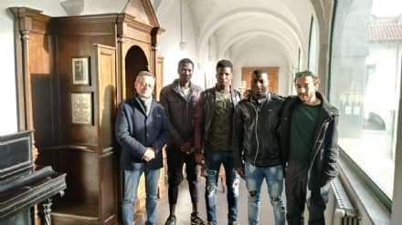 CUORGNE' - Richiedenti asilo al lavoro in collaborazione con il Comune - FOTO