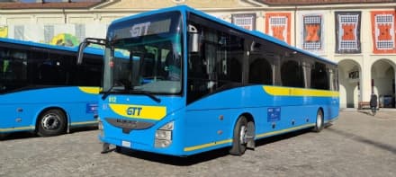 IVREA - Bus nuovi vandalizzati, scatta la denuncia