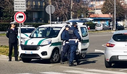 BORGARO - Coronavirus, controlli a tappeto anche nei negozi