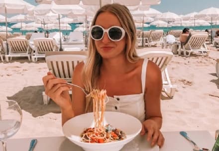 ESTATE - In spiaggia tornano frittata e parmigiana