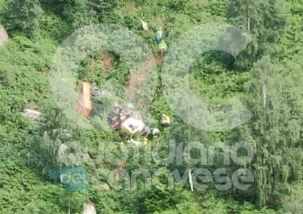 DRAMMA A TRAVERSELLA - Camion precipita nella scarpata: un morto - FOTO