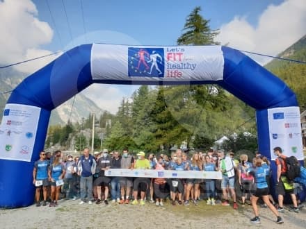 CERESOLE REALE - Una folla al giro lago che ha concluso il progetto «Let's Fit» - FOTO