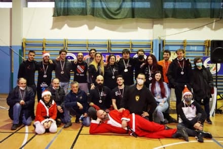 CUORGNE' - Scherma medievale, Christmas Cup: sugli scudi Paolo Miotto e Elizabeth Anne Pennock