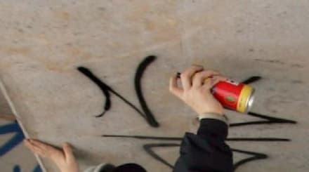 CASTELNUOVO NIGRA - Pensionato “writer” assolto in tribunale