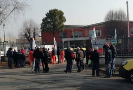 LEINI - Sirti sospende i licenziamenti: 40 posti sono a rischio