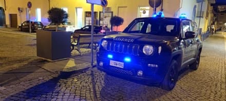 RIVAROLO CANAVESE - Assembramenti in centro, intervento in forze di carabinieri e polizia locale