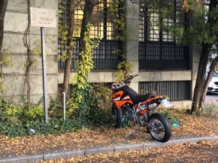 IVREA - Brutto incidente stradale: grave un 19enne in moto