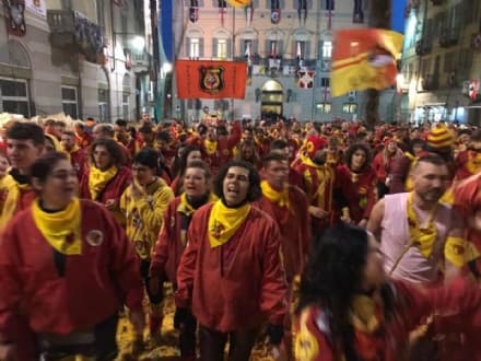 STORICO CARNEVALE DI IVREA - Trionfano i Diavoli: esplode la festa in piazza - FOTO e VIDEO