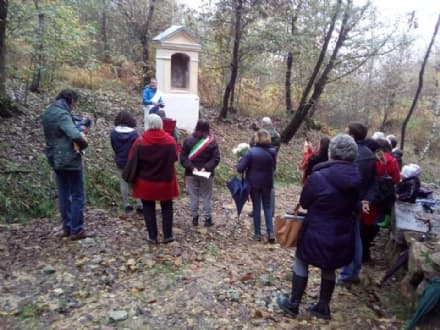 VALPERGA - La famiglia Deiro restaura il pilone votivo per Belmonte