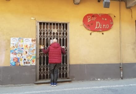 VALPERGA - I carabinieri hanno chiuso il bar «Dino» in via Martiri