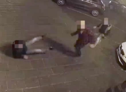 CHIVASSO - Paura alle giostre: baby gang rapina un ragazzino e picchia il padre mandandolo in ospedale