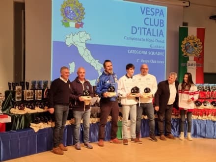 IVREA - Giornata storica per il Vespa Club a Pontedera - FOTO