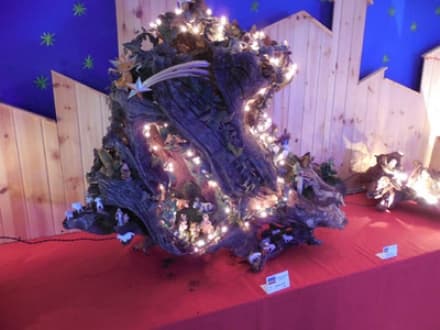 CUCEGLIO - I tradizionali «Presepi ant ij Such» volano in Polonia