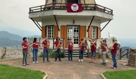 FORNO CANAVESE - Gli Amis dal Furn suonano la Kalush Orchestra - VIDEO